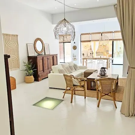 Estilo Ibicenco - Luminoso - Gran Terraza Apartment